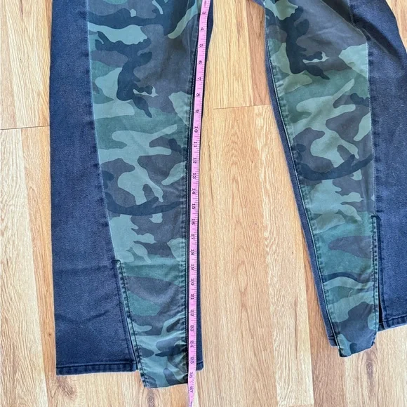 DRIFTWOOD Two-Tone Camo & Charcoal Cropped Jeans - Picture 15 of 15